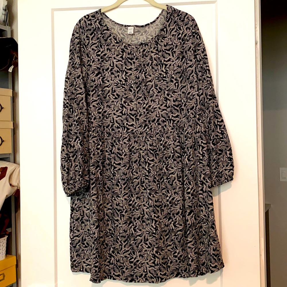 Black flowy dress from Old Navy